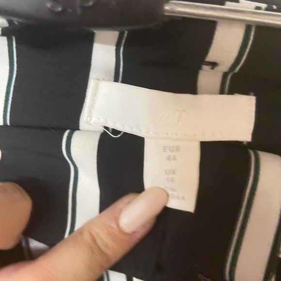 H&M paper bag formal pants - Picture 3 of 10